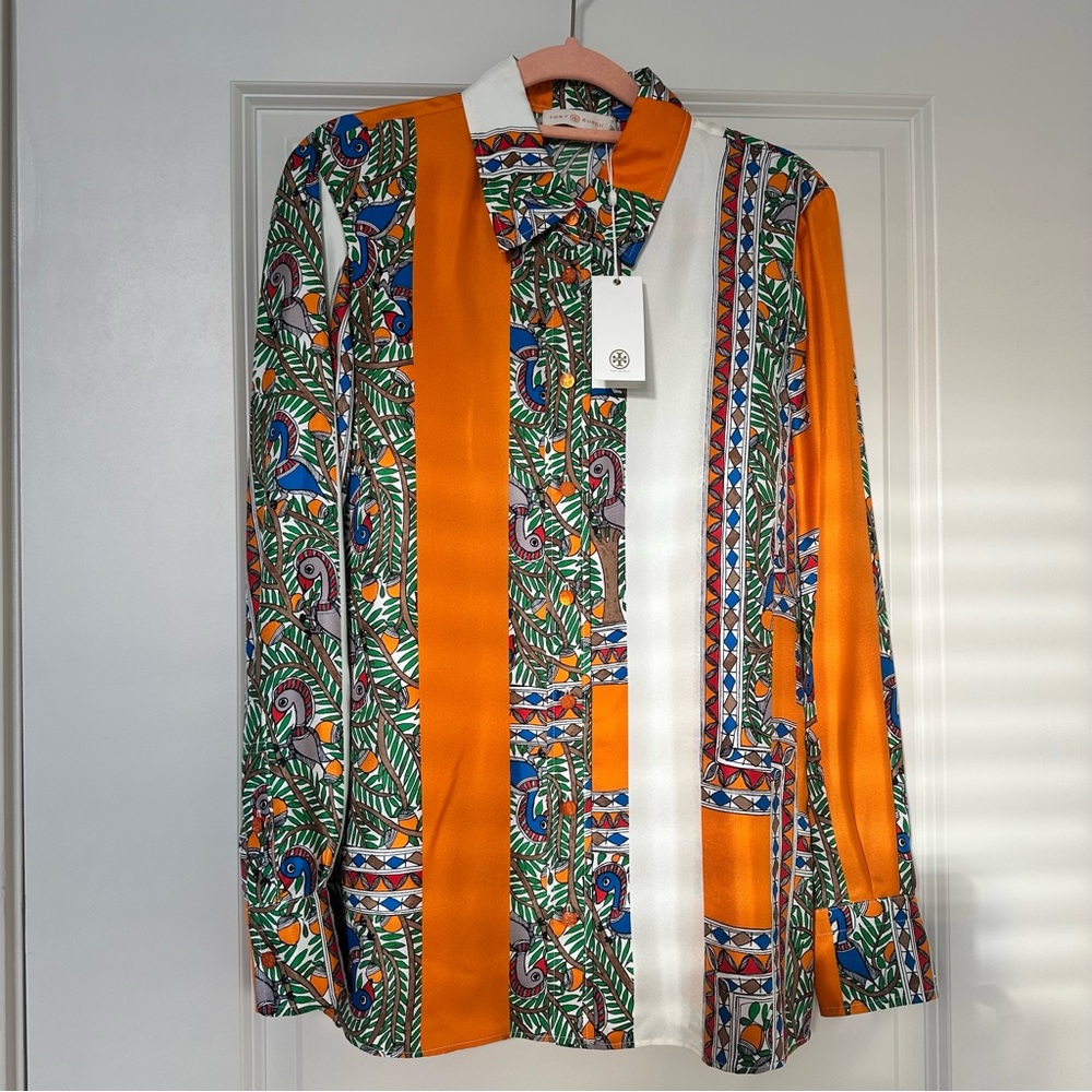 Tory Burch, Something Wild 100% Silk, Shirt Blouse, Size 6, NWT 🧡